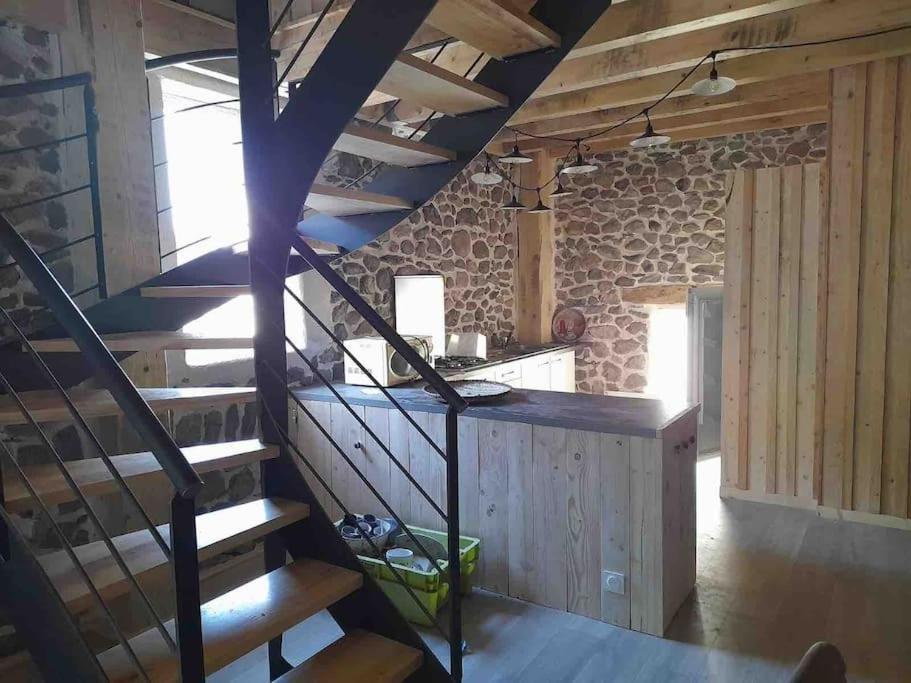 La Grange De La Gratade Villa Rochefort-Montagne Eksteriør billede